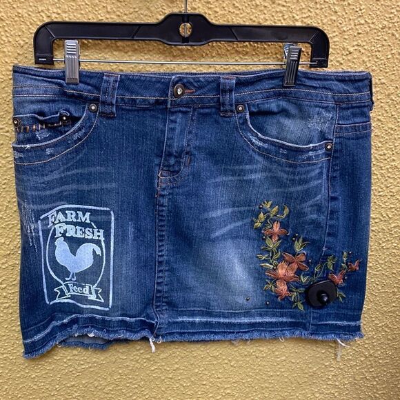 Candies denim skirt  - Picture 1 of 4